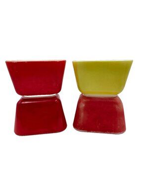 Pyrex Refrigerator Storage Dish Red Yellow Fridgie 501-B Set Of 4 Read